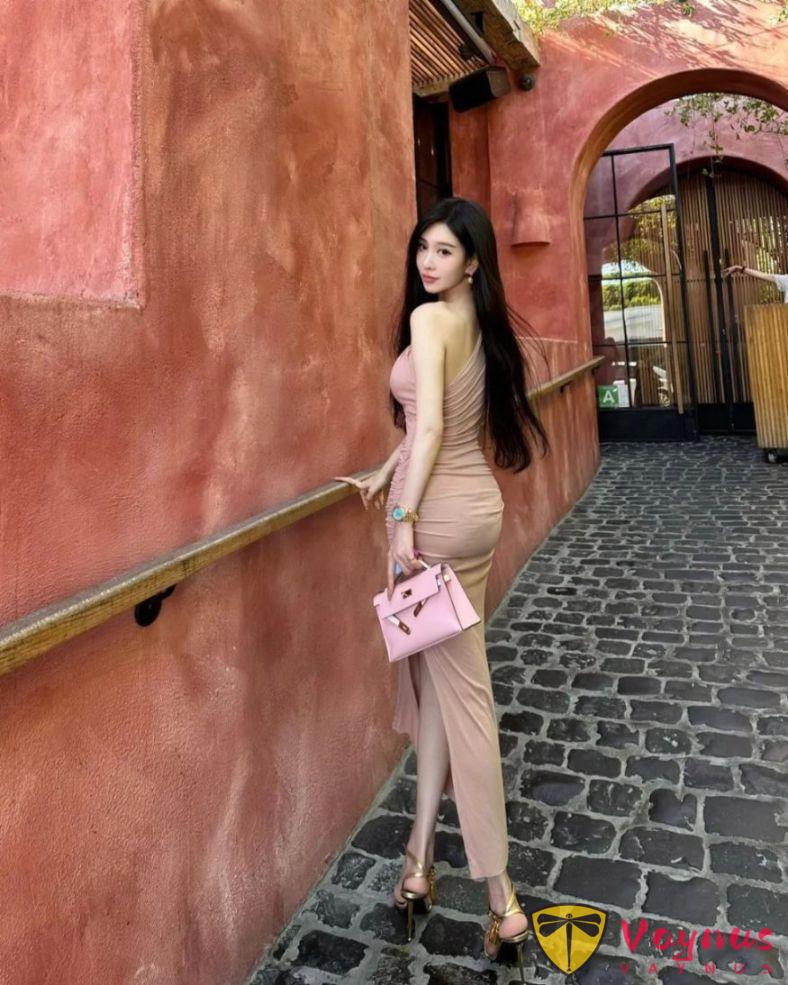 滬上極品女神！白皙修長，超級大長腿，真的是人間尤物啊