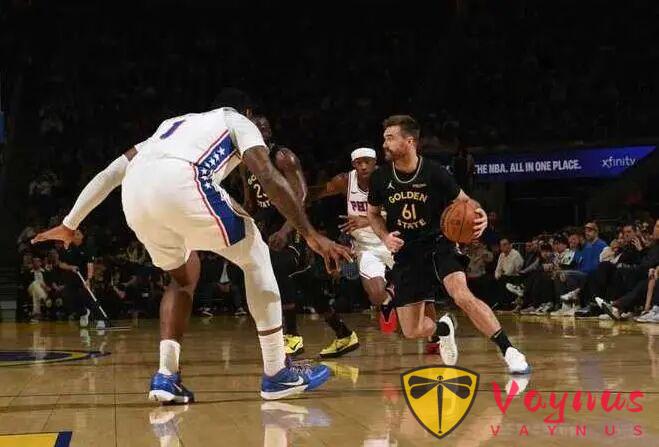 没有库里，勇士队又是一场极致的惨败