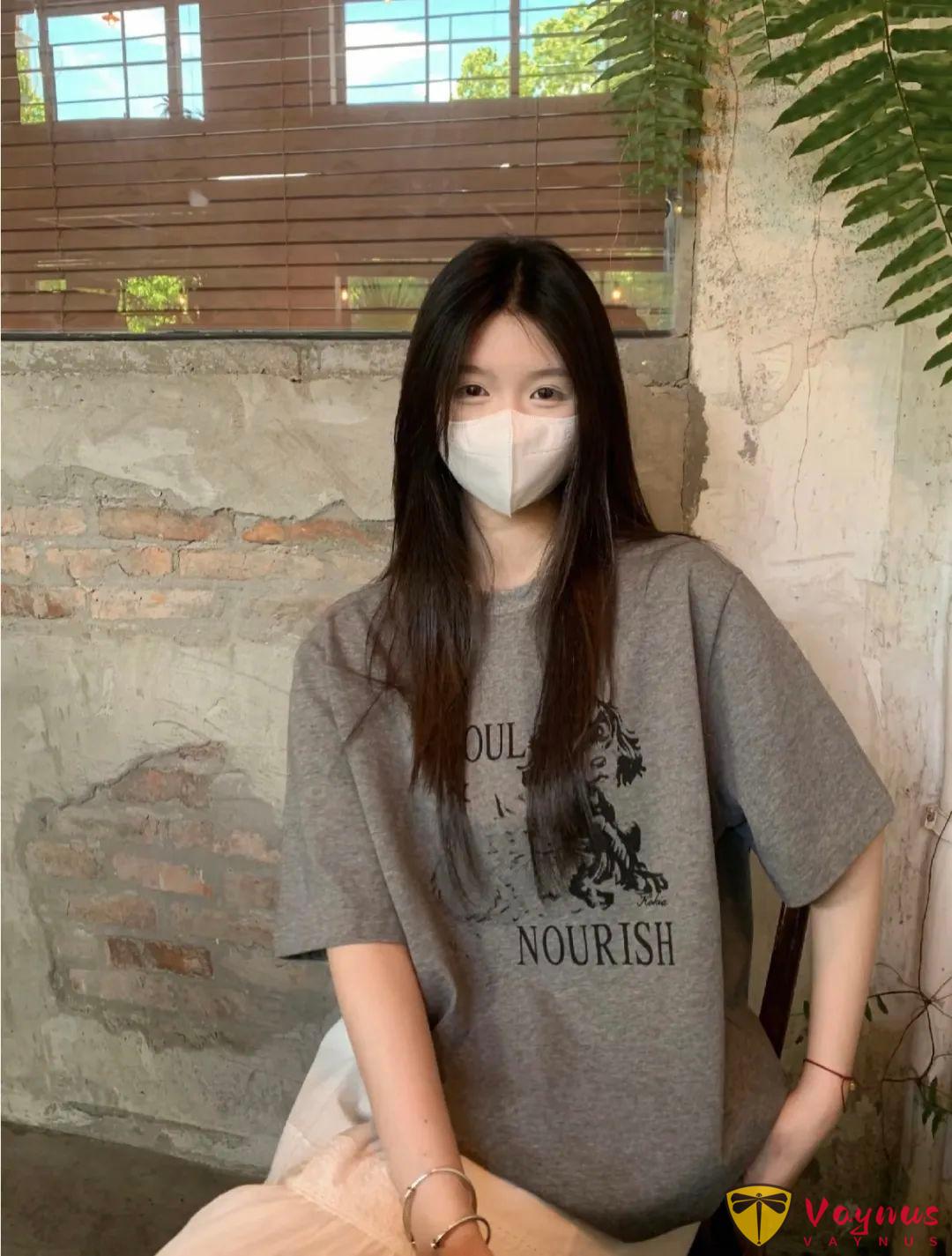 灰色T恤穿搭灵感