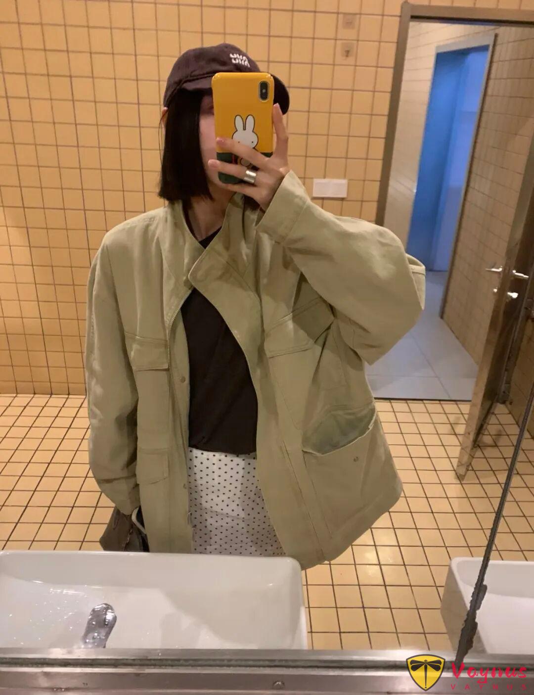 卡其綠風衣的早秋穿搭