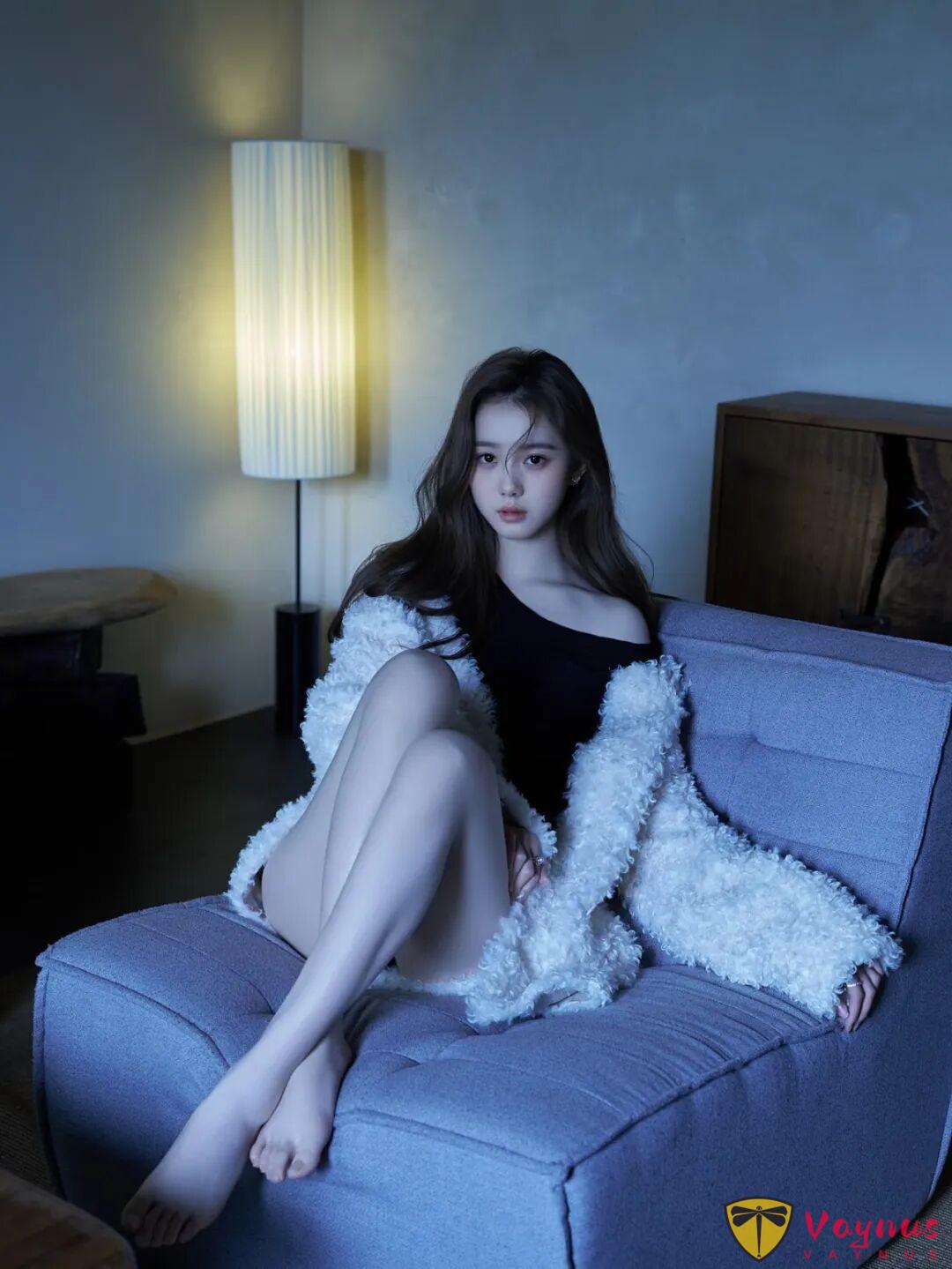 9个纯欲风居家拍照姿势,黑色露肩装太斩男,又纯又欲让人心动