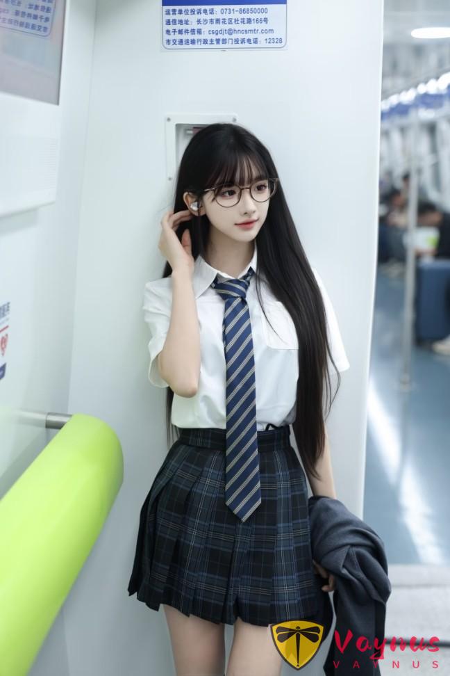 誰的DNA動了!9個地鐵JK拍照姿勢,秒變漫撕感少女,超出片