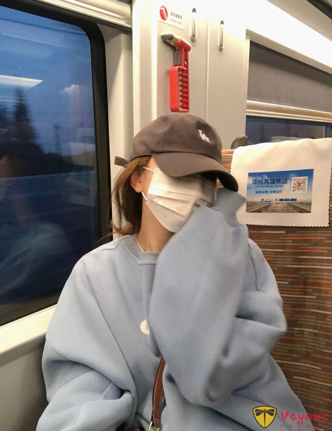 秋冬卫衣怎么搭