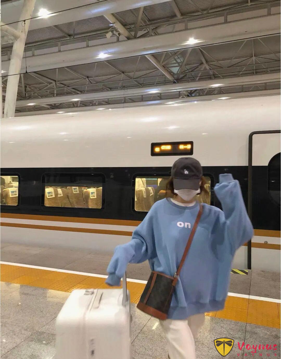 秋冬卫衣怎么搭