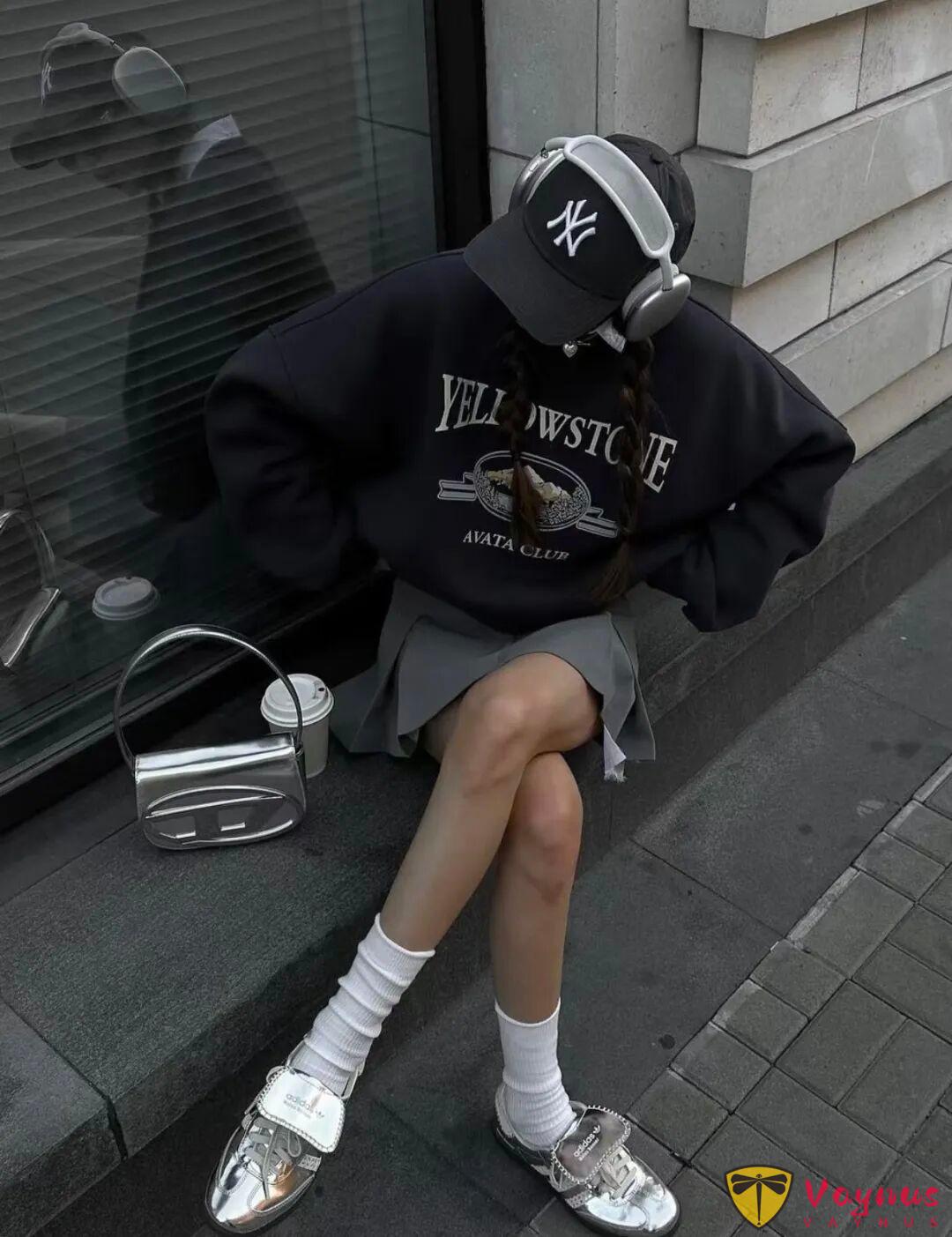 秋冬卫衣怎么搭