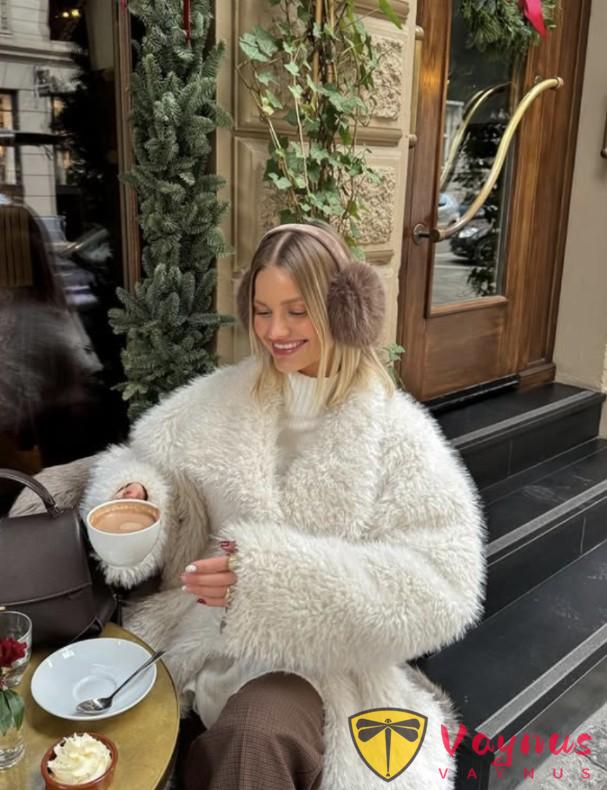 冬季離不開各種毛毛外套！