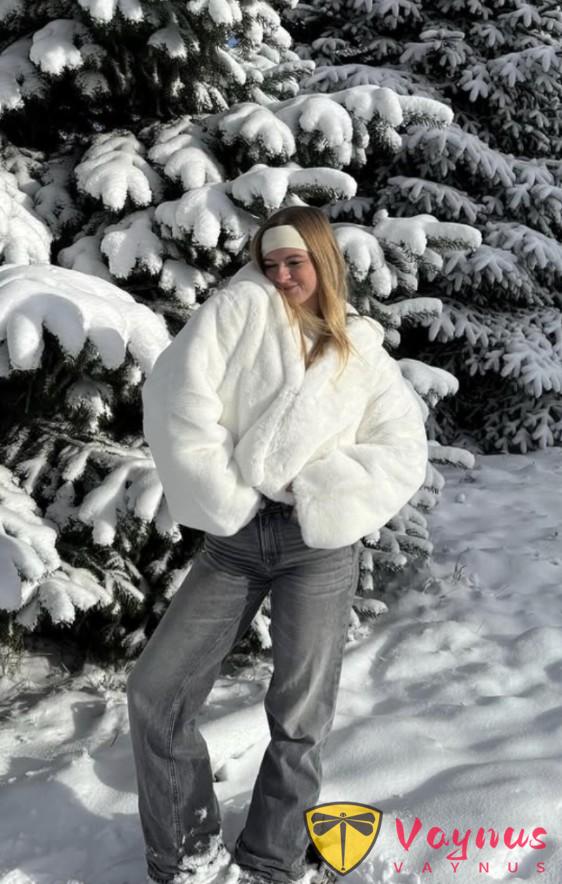 冬季離不開各種毛毛外套！