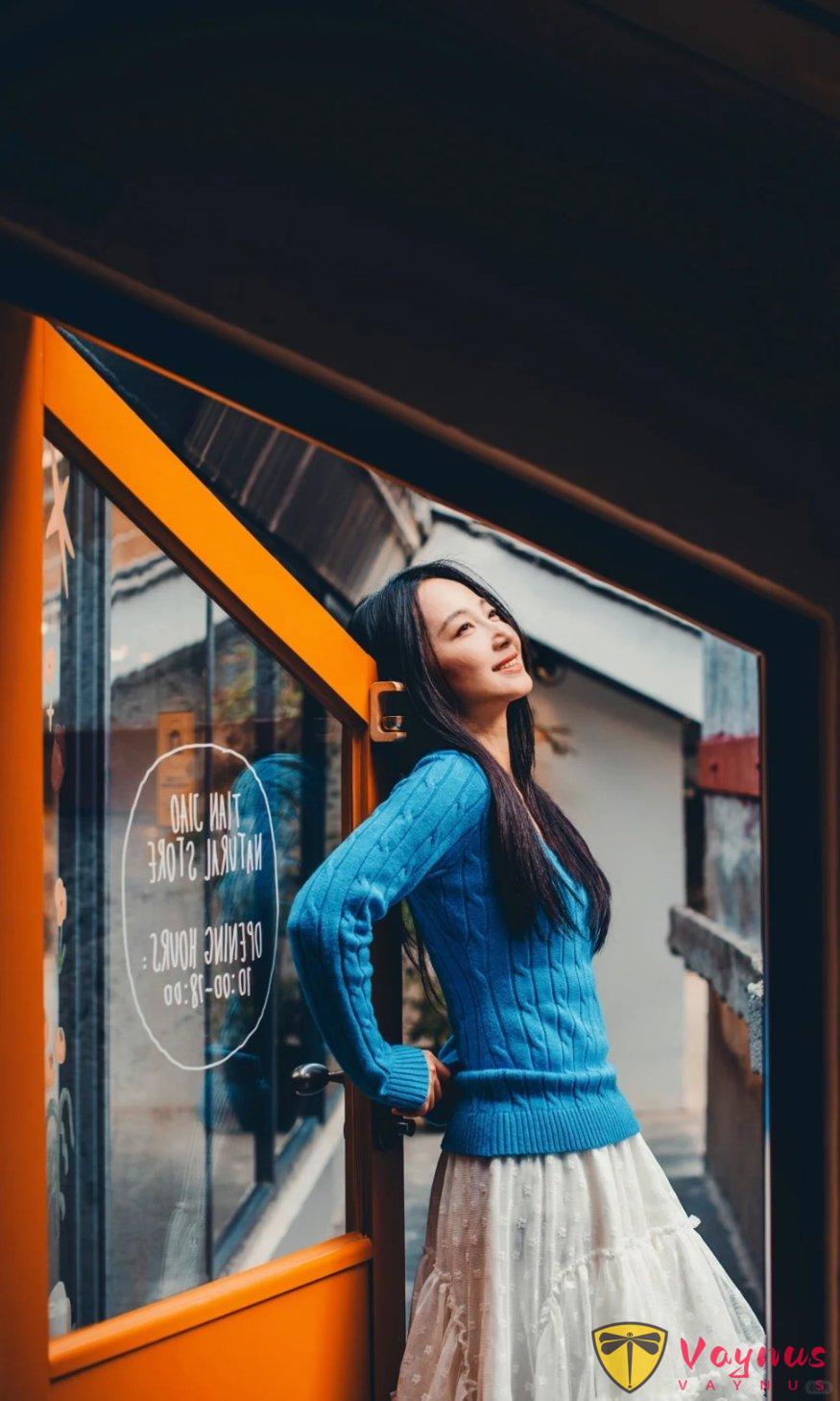 太絕了，咖啡館還可以這樣拍！隨手拍都像電影截圖～