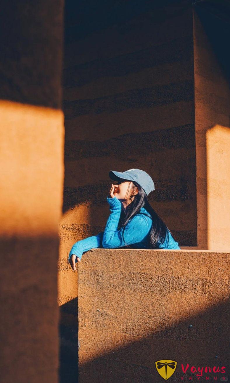 太絕了，咖啡館還可以這樣拍！隨手拍都像電影截圖～
