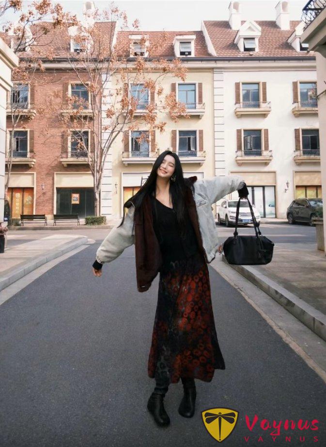 逛街怎么拍?6个i人小幅度街边拍照姿势,出门玩照着拍秒出片