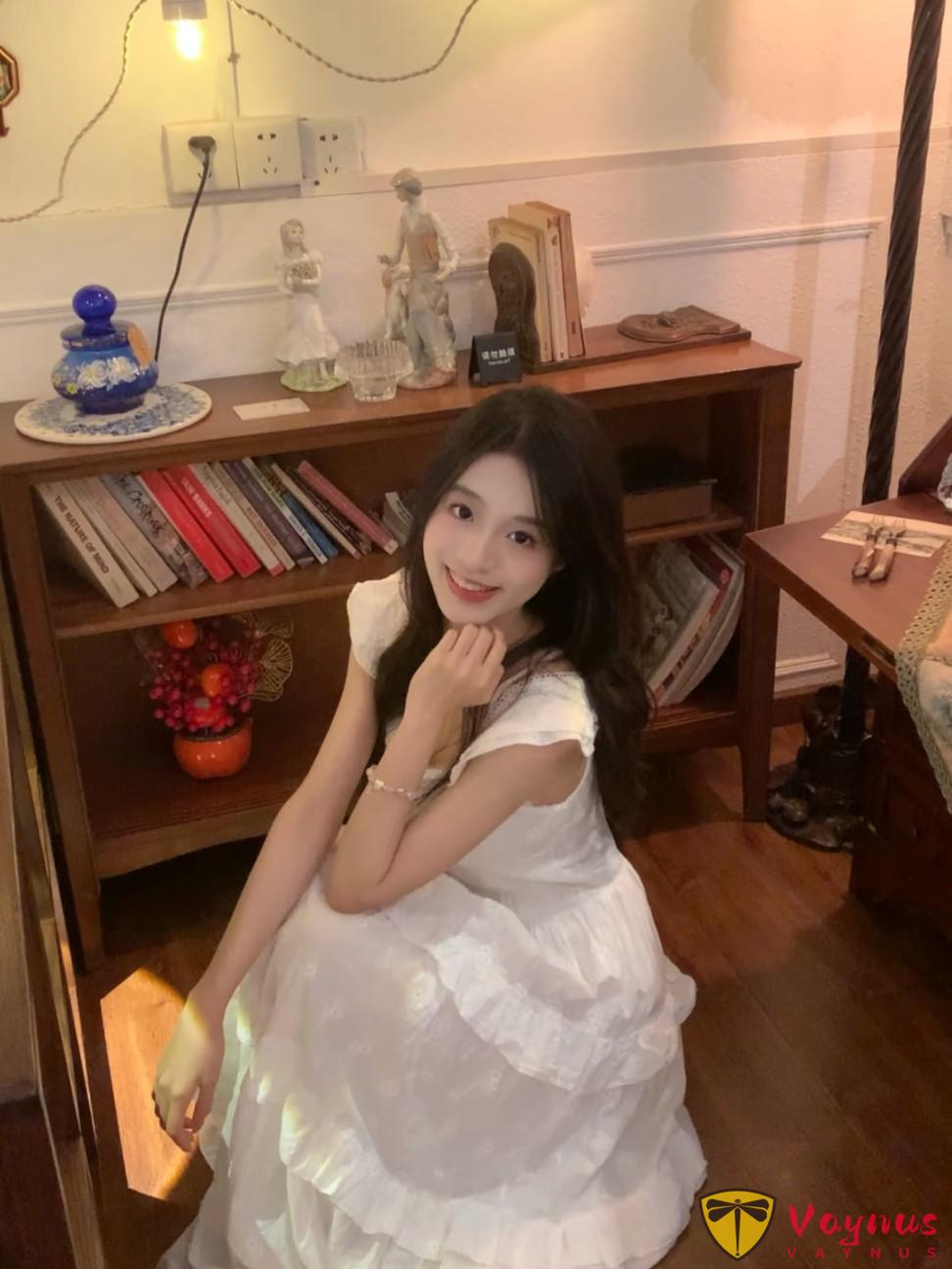 万能坐姿拍照，9个动作，在任何咖啡店都能拍出ins博主感