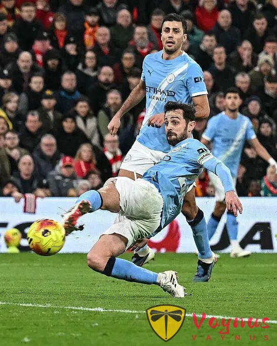 哈宝传射+绝杀，B席破门，我城客场2-1逆转利物浦！