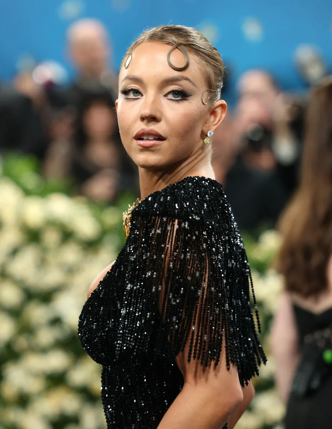 當紅性感女星「西德尼·斯維尼（Sydney Sweeney）」大方出售自己的洗澡水？！還限量！