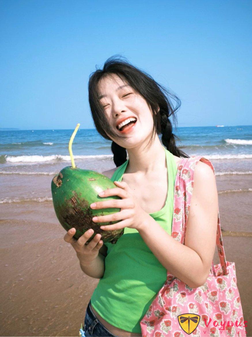 8个超有活人感的海边旅行拍照姿势，自由又有氛围感～ 包出片的！
