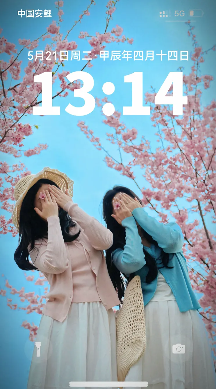 和姐妹看樱花这样拍！连空气都是甜的，不露脸也美到犯规！