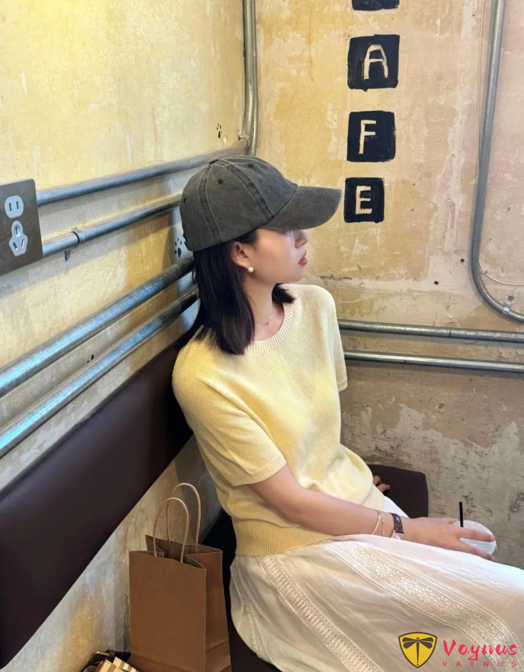 溫柔黃色針織怎麼搭