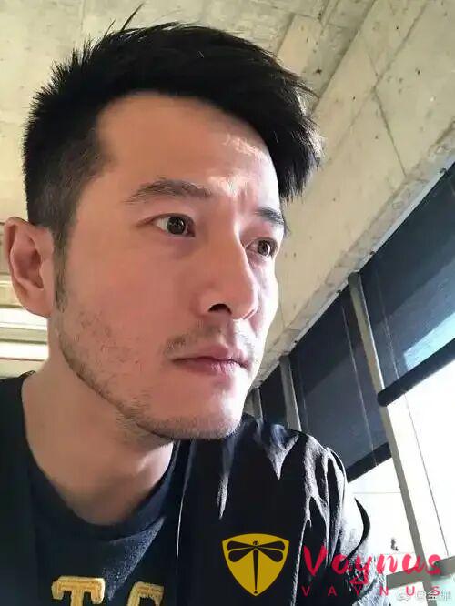 75岁演少女!刘晓庆“小鸡啄米吻”,吻到男配喊“工伤”!