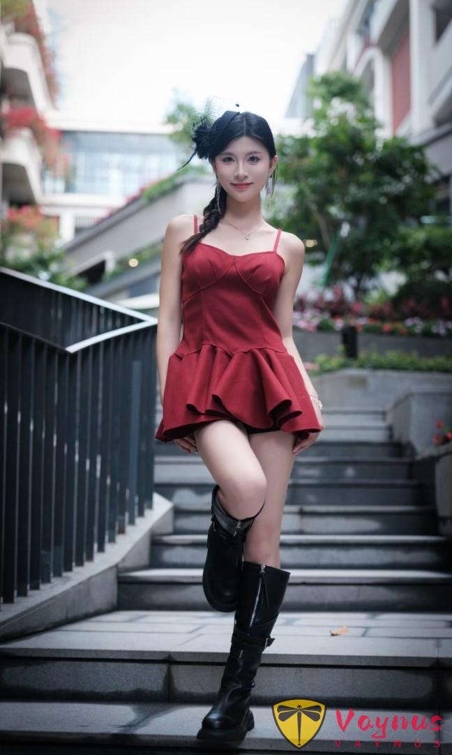 9個顯身材紅裙拍照姿勢，性感嫵媚不落俗，這身材殺誰能頂得住