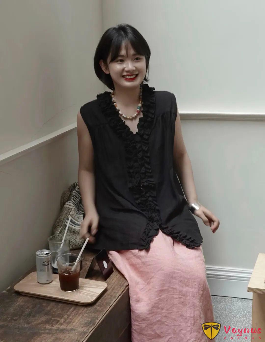 黑配粉的绝美穿搭