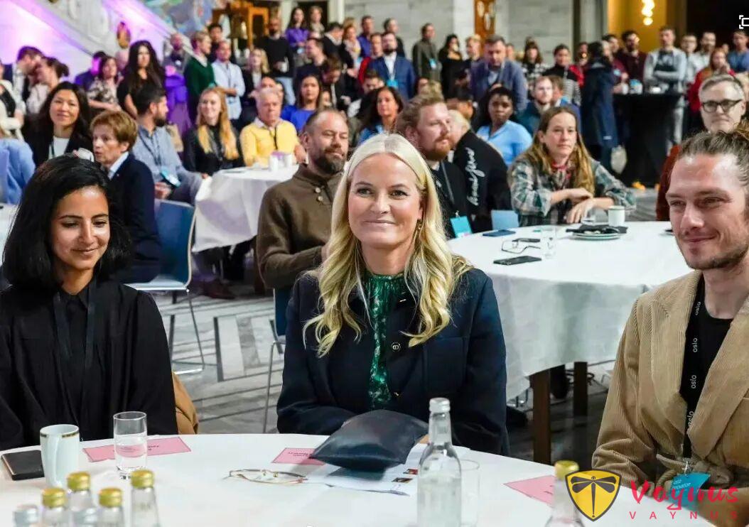 爱泼斯坦 邮件里的“甜心”和“通J”，王妃的滤镜碎彻底了！