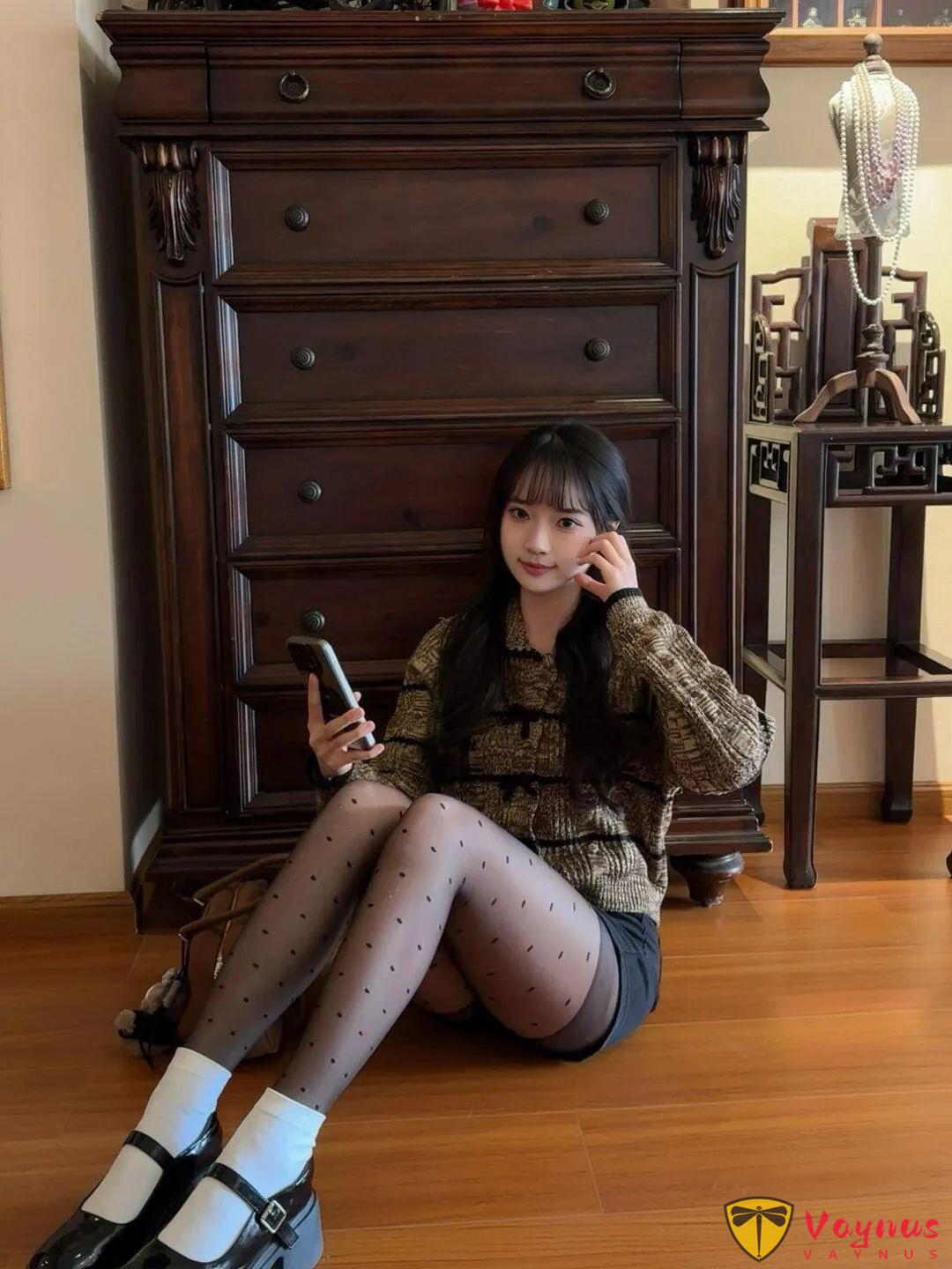 復古少女氛圍感大片，5個拍照動作拿捏鬆弛感，自然不做作，出片率超高