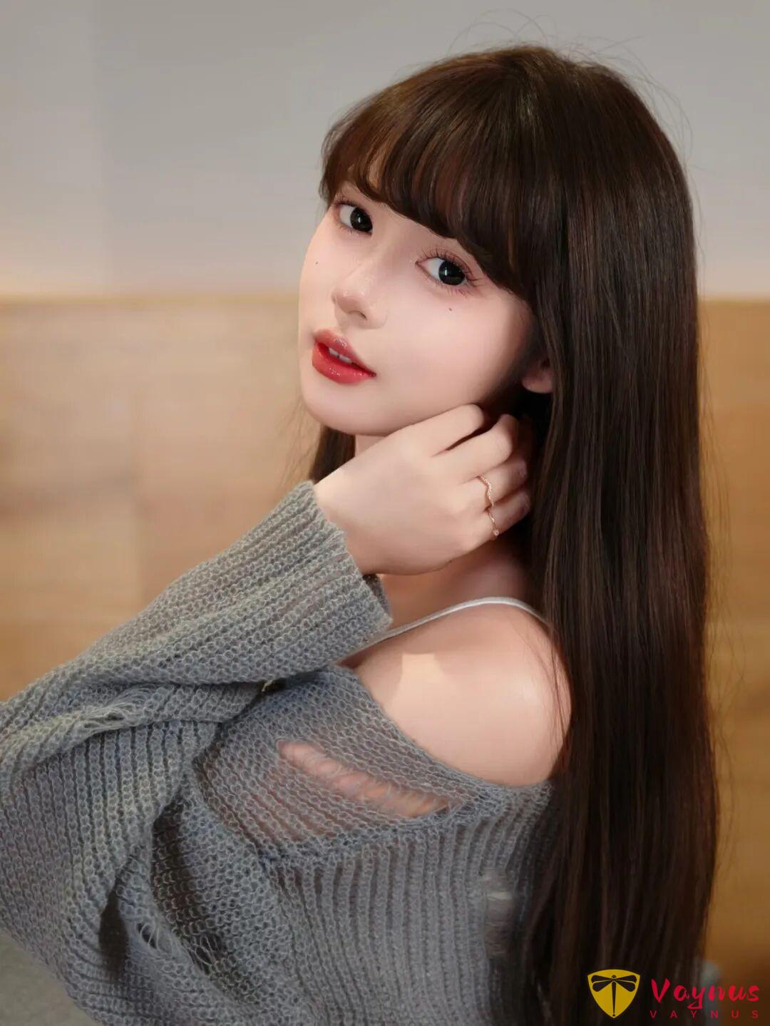 9个慵懒随性拍照姿势，宅家也能拍出高级感，温柔学姐既视感