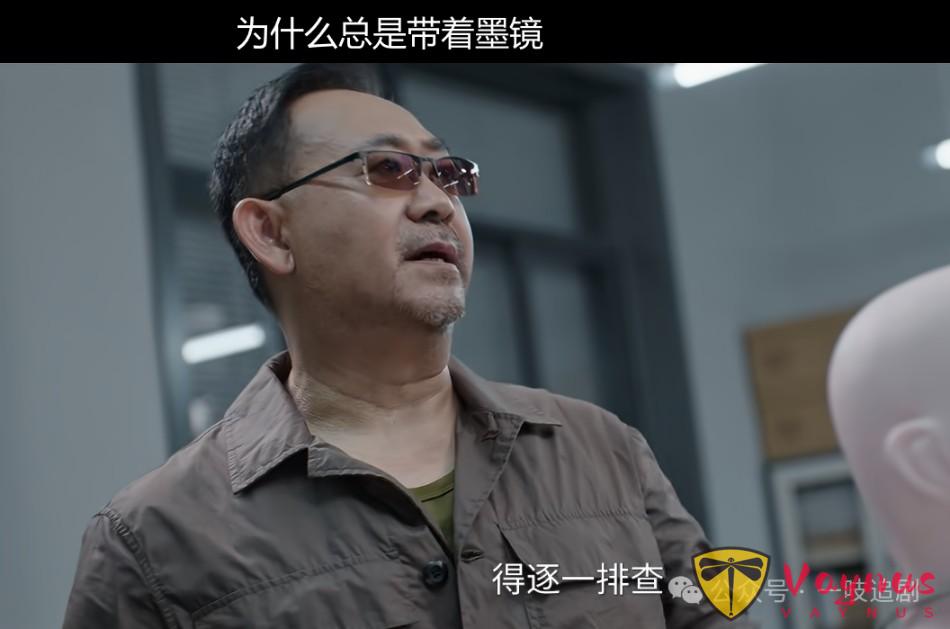 全程戴墨鏡裝酷，臺詞黏糊，58歲姜武帶來國際影帝“教科書”式演技