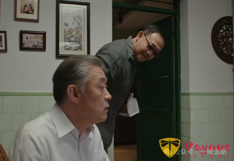 全程戴墨鏡裝酷，臺詞黏糊，58歲姜武帶來國際影帝“教科書”式演技