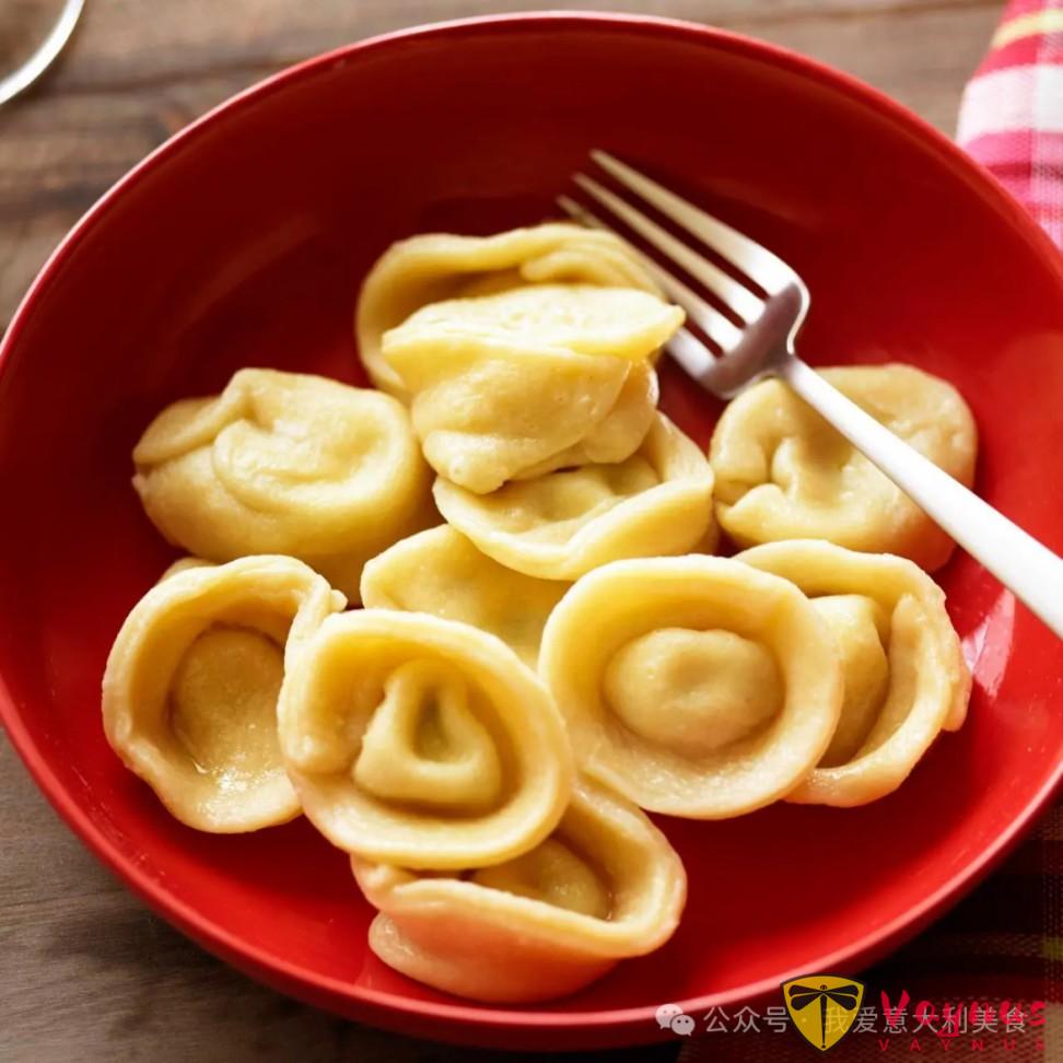 博洛尼亚：胖子之城、大学之城和红屋顶之城