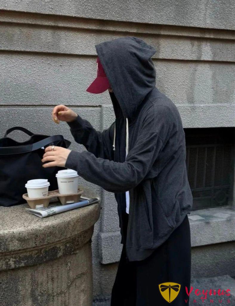 早秋卫衣怎么搭
