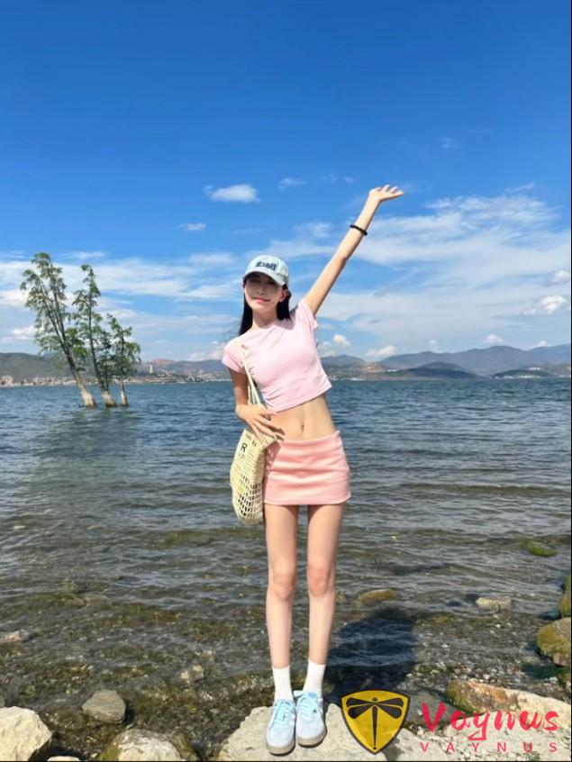 7个万能拍照姿势，显高显瘦，松弛自然好看，普通人也能拍出有生命力的照片！