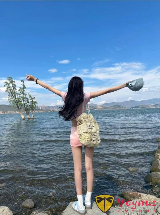 7个万能拍照姿势，显高显瘦，松弛自然好看，普通人也能拍出有生命力的照片！