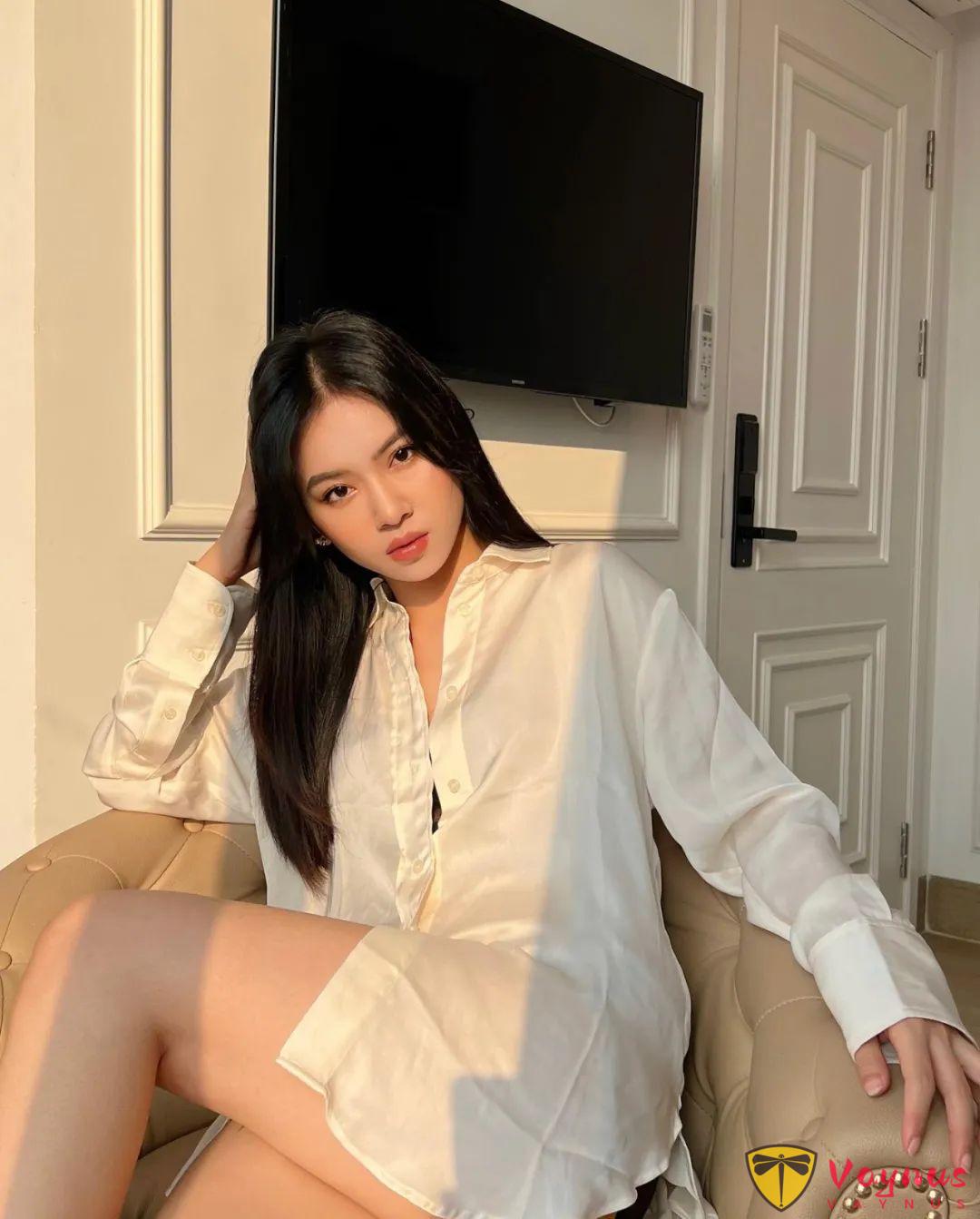 越南極品少婦！冰肌玉骨，白皙修長，完美身材魅力無限啊