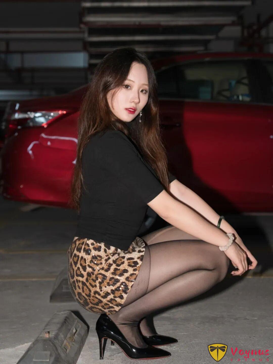 9个御姐风拍照姿势,黑丝配高跟,又美又飒,高级性感气场全开!