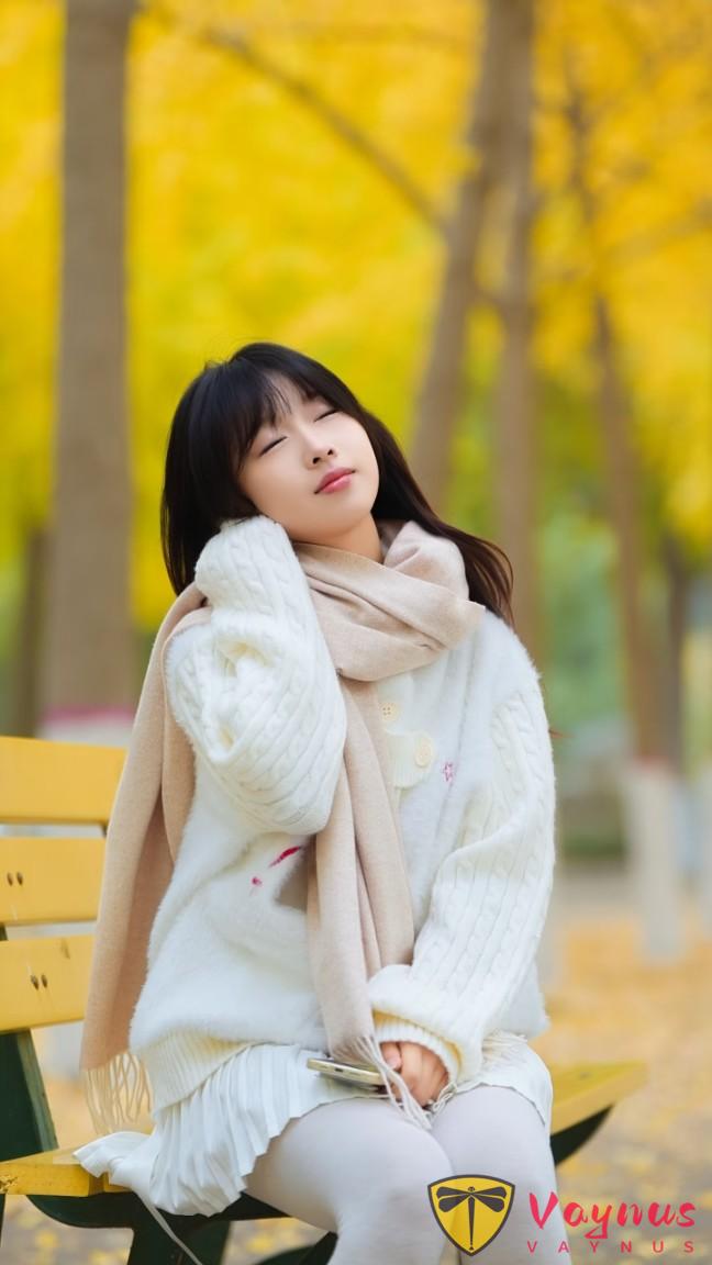 秋日银杏拍照，9个i人姿势，温柔又治愈，漂亮唯美宛如白月光