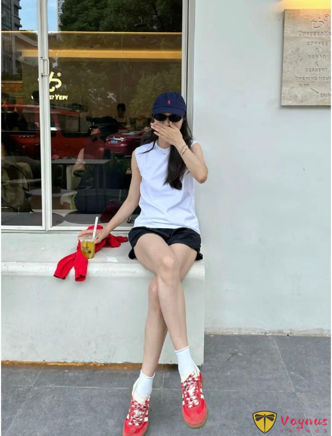 明媚夏天里的不费力穿搭