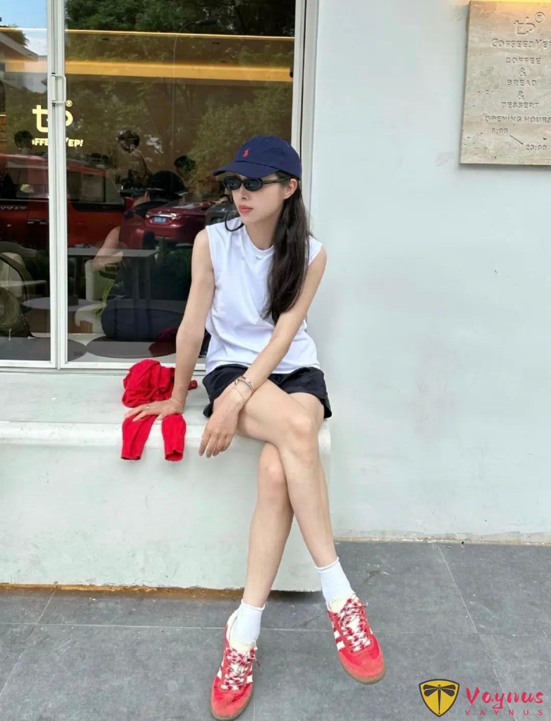 明媚夏天里的不费力穿搭