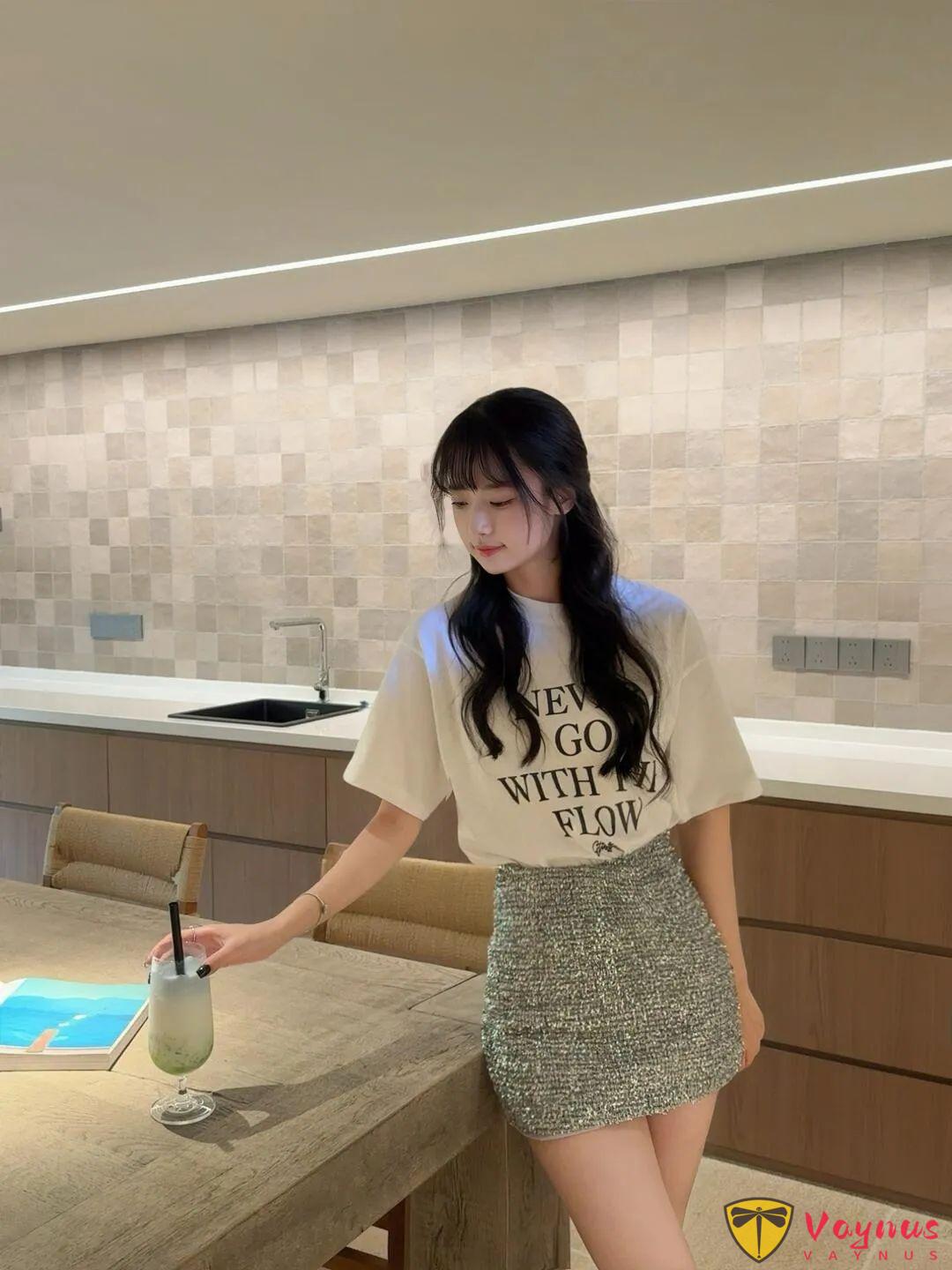 咖啡店清新系女孩｜9种自然动作拍法，松弛感十足，画面干净又有故事感