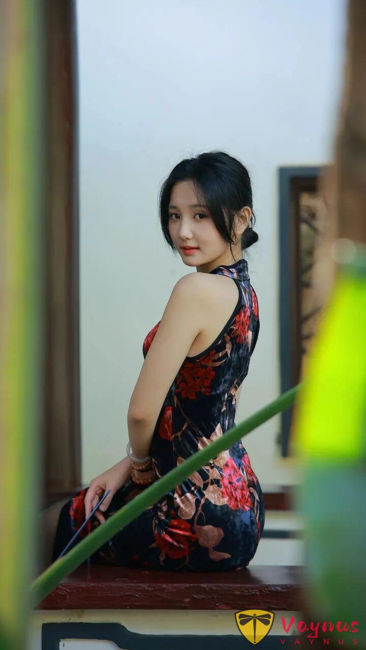 9個旗袍拍照姿勢,三分清冷,七分嫵媚,風情萬種的最佳演繹