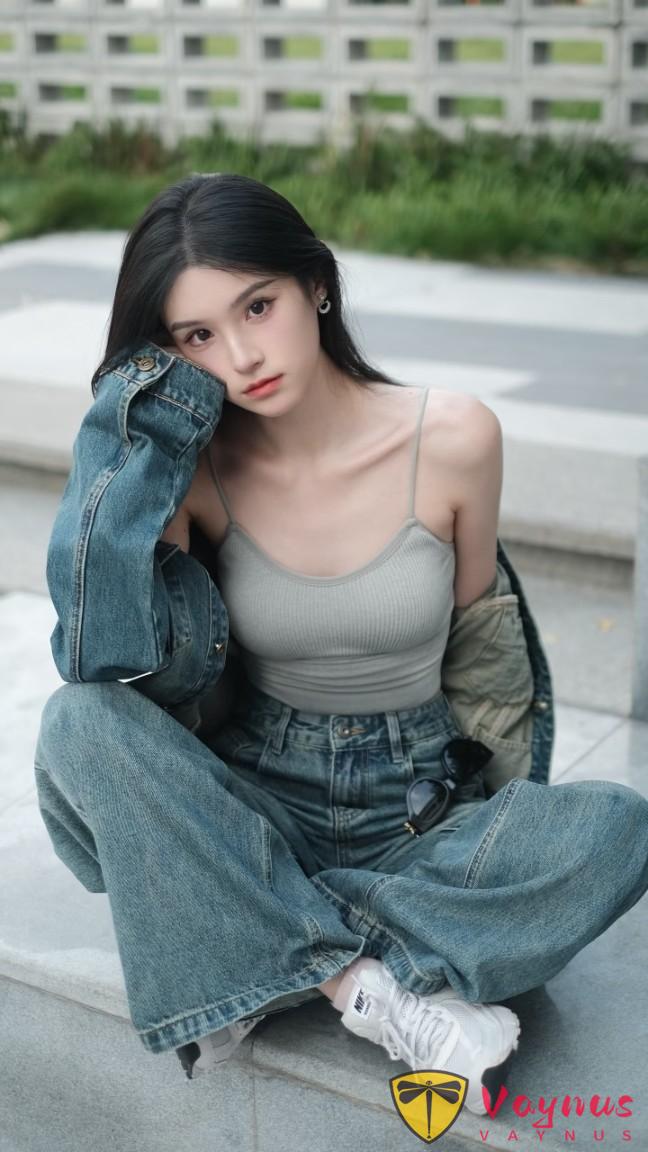 高级的街拍，是人穿衣！9个拍照姿势，让你把牛仔穿出自己的味道