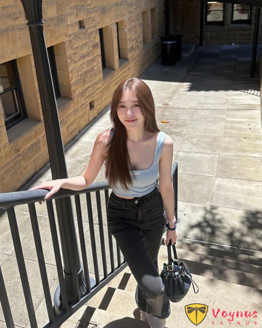 寻花 | 白皙修长~台妹《篠崎泫》真的有东西！