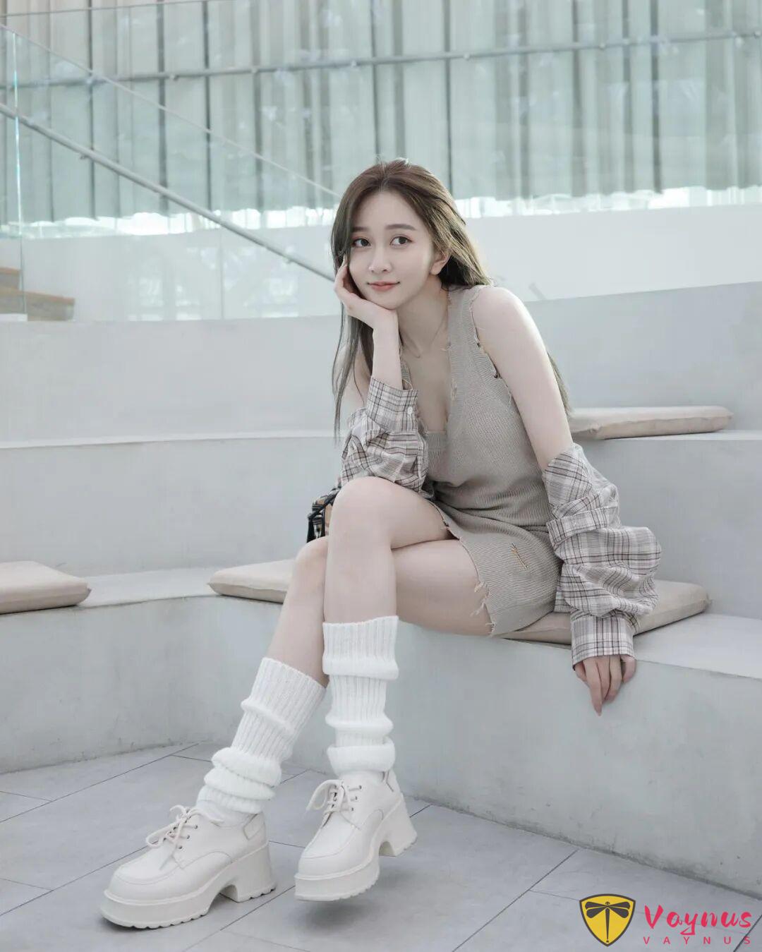 寻花 | 白皙修长~台妹《篠崎泫》真的有东西！