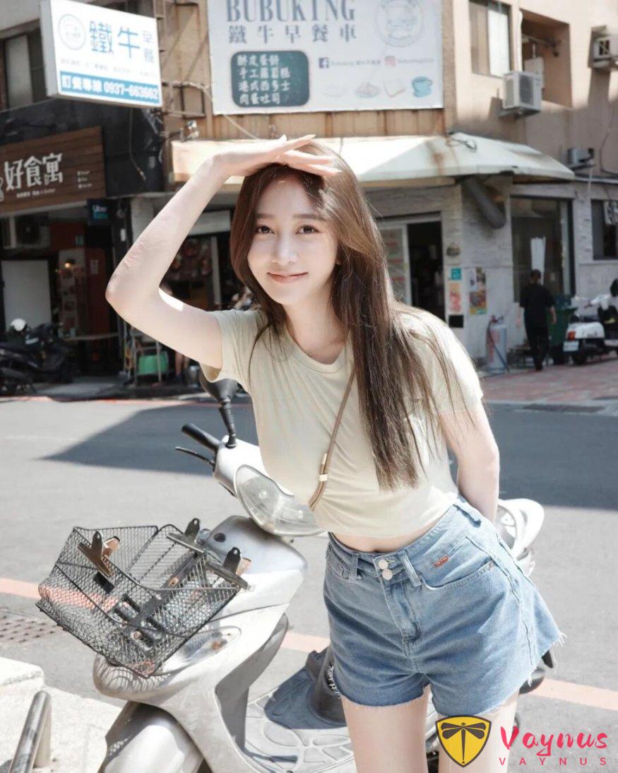 寻花 | 白皙修长~台妹《篠崎泫》真的有东西！