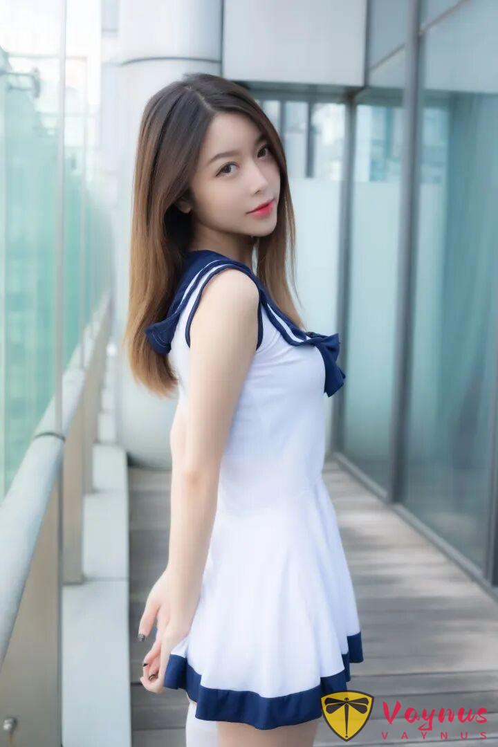 水手服寫真，當「水手服」遇上「過膝白絲」，這也太美了吧