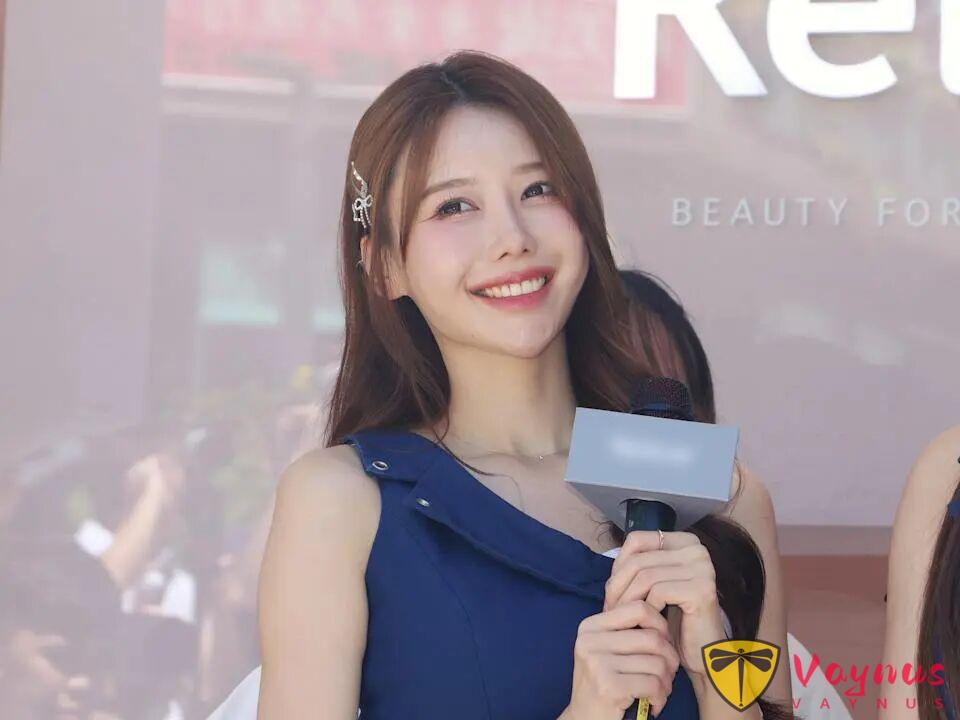 女神李雅英捐29万被骂到道歉！网红与老艺人的交锋，谁更占理？