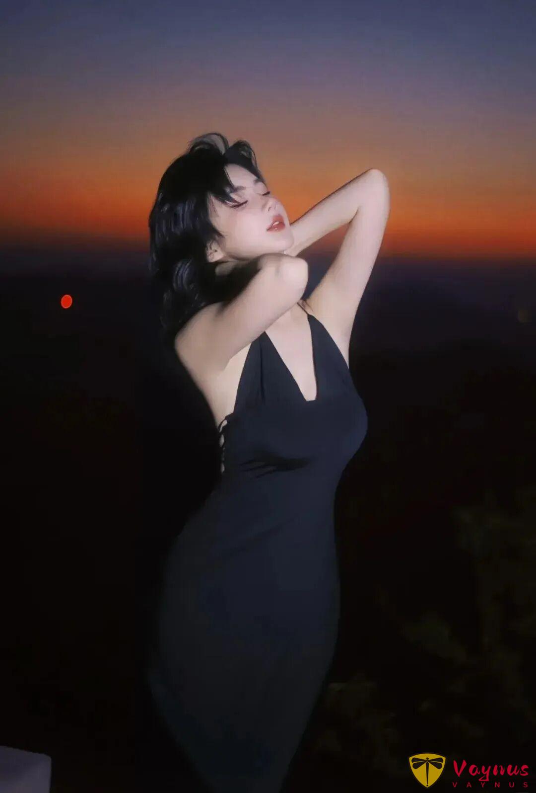解锁夜景人像姿势，轻松拍出高级感大片