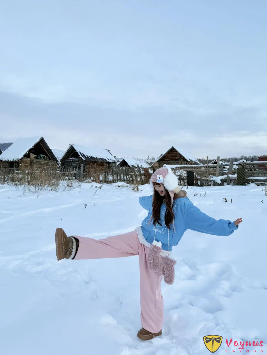 9個多巴胺雪地拍照姿勢，元氣活潑顯可愛，輕鬆告別冬日沉悶感