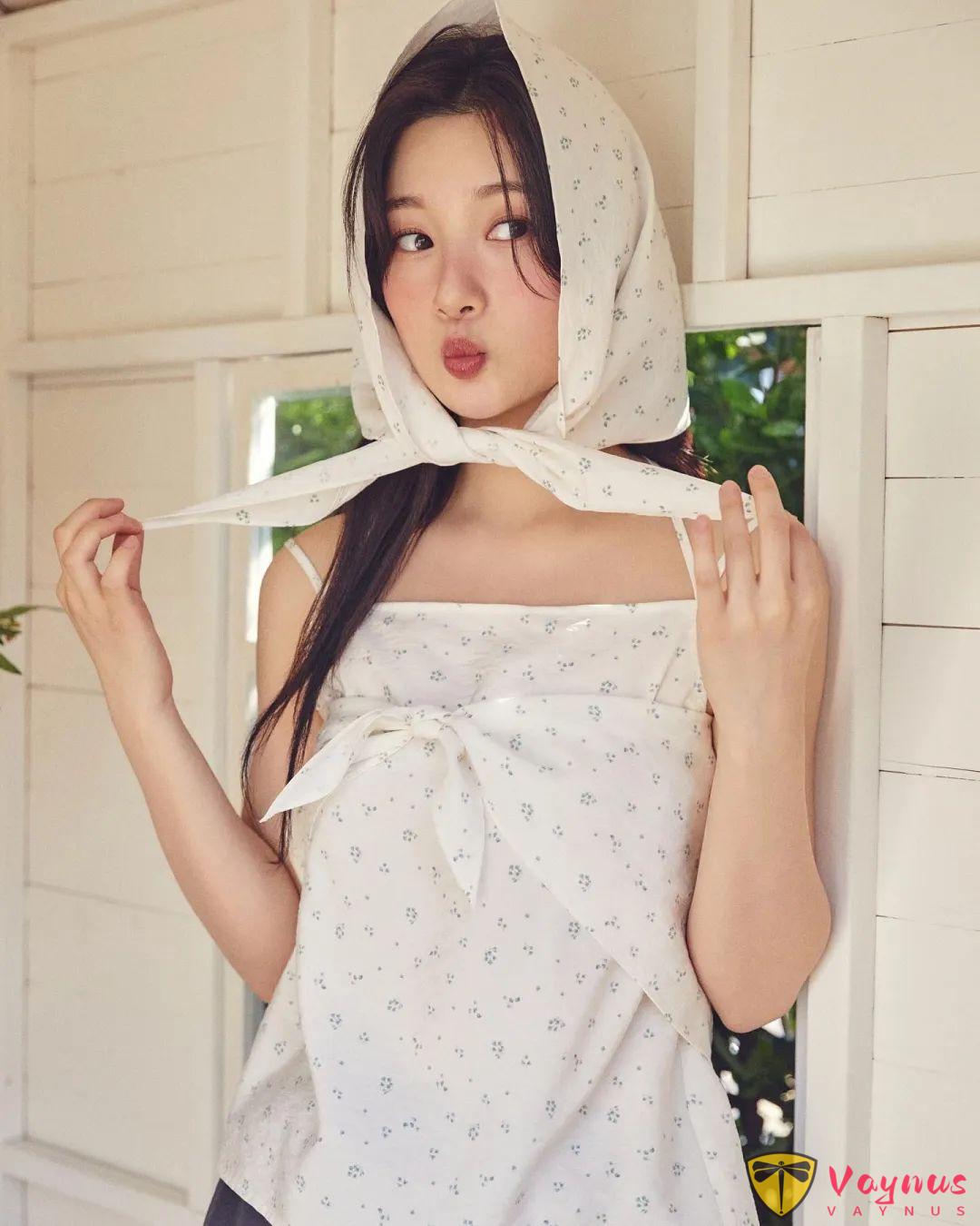 郑采妍的时尚穿搭