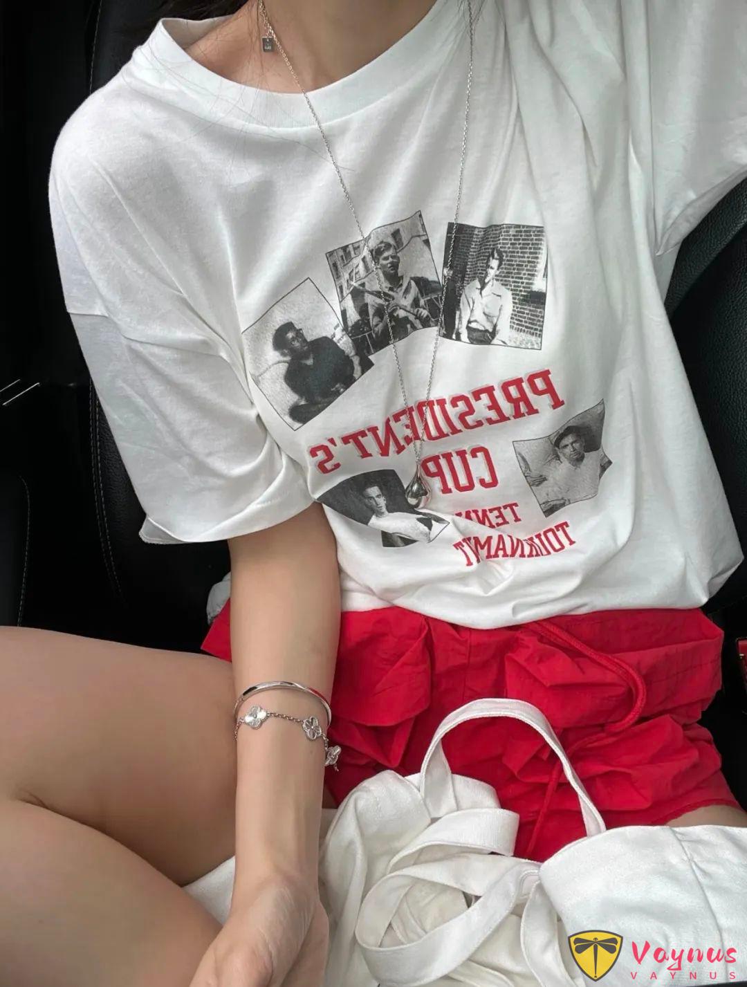 红色短裤怎么搭
