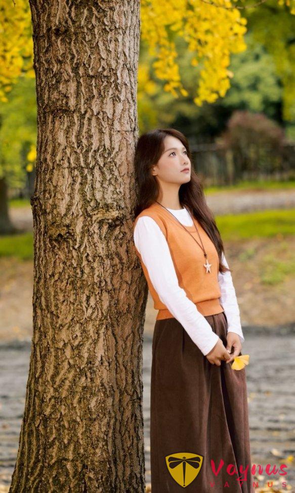 秋天，就是要拍银杏呀！9个姿势，把氛围感焊在身上，温暖又治愈